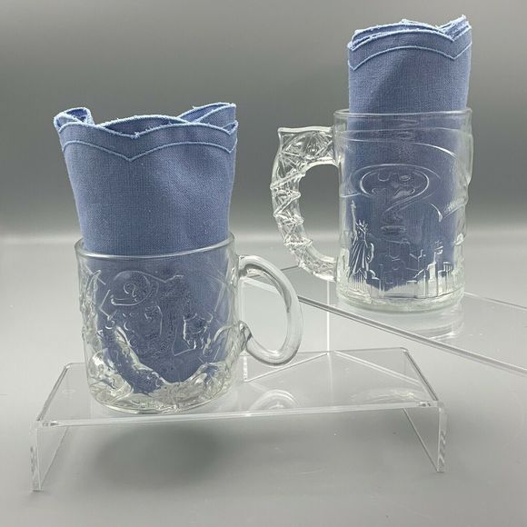 McDonalds 1995 Batman Forever Set of 2 Glass Mugs Riddler Batman DC Comics 3D - Picture 1 of 12